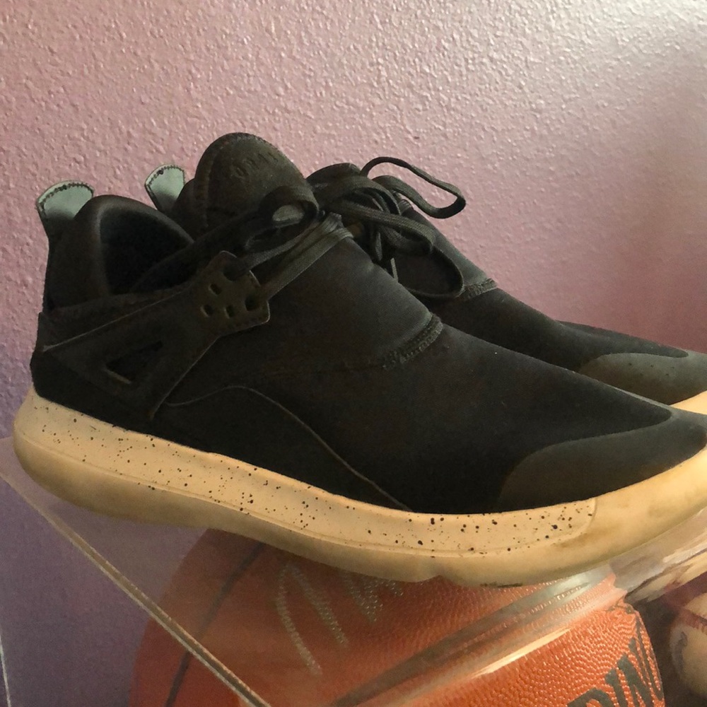 Size 7y Jordan’s